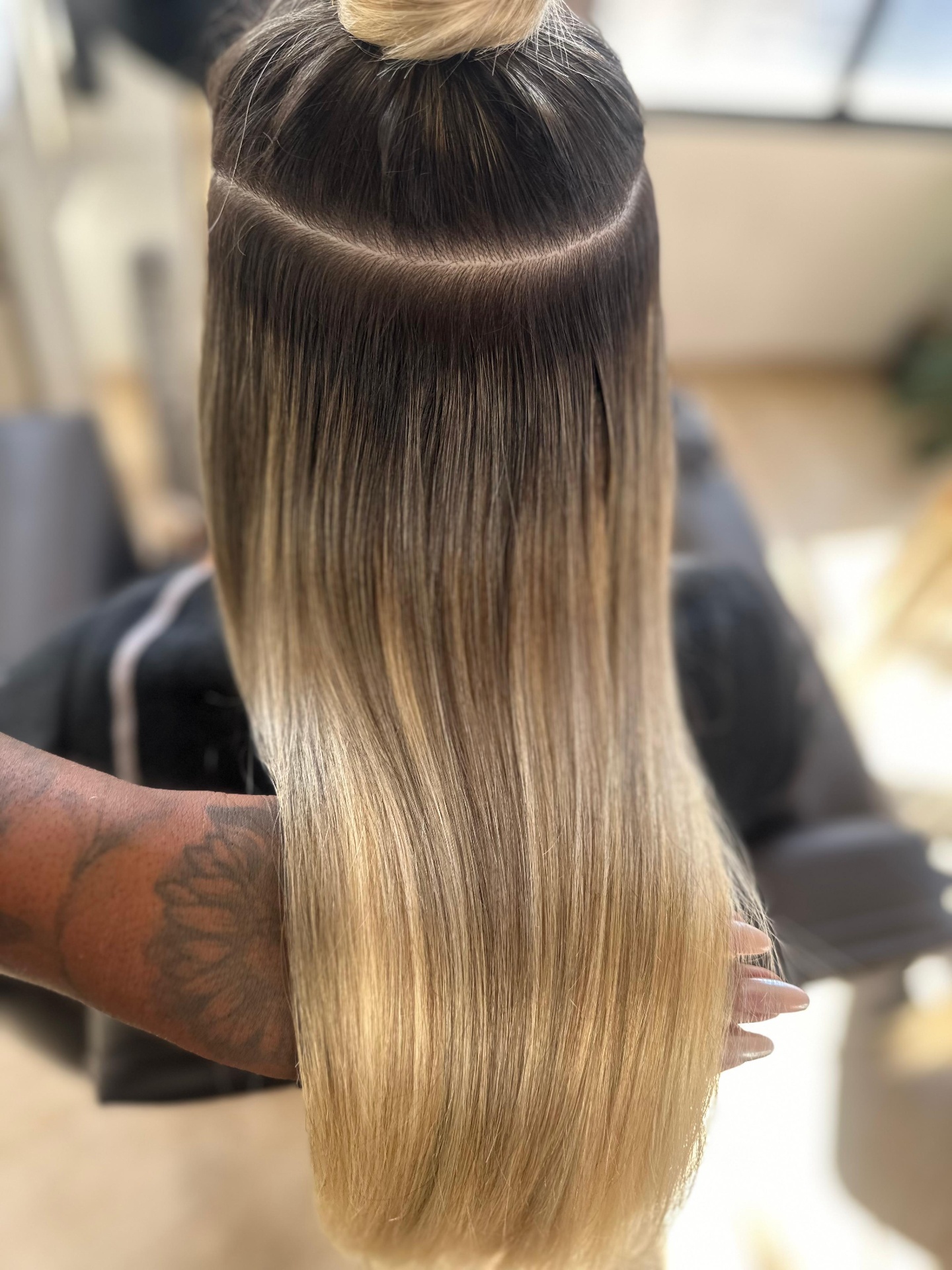 Resultado real do método JM Invisible — cabelo longo com acabamento natural